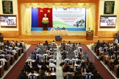 Colloque sur le développement durable du tourisme vietnamien à An Giang