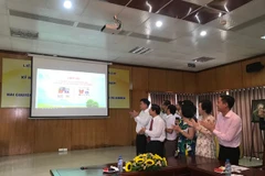 Lancement de la version laotienne et khmère du journal Thoi Dai