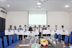 Des organisations sud-coréennes offrent du matériel médical au Vietnam
