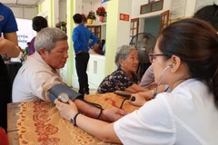 Le taux de vieillissement de la population vietnamienne parmi les plus rapides au monde
