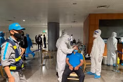 Ho Chi Minh-Ville : deux nouveaux cas de COVID-19 liés à l’aéroport international de Tan Son Nhat