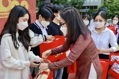 Hô Chi Minh-Ville vient en aide aux enfants impactés par l’épidémie