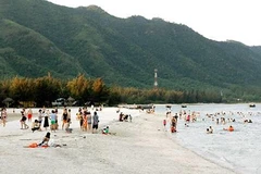 Quang Ninh: Développer le tourisme maritime de Vân Dôn