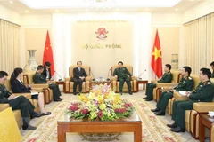 Le général Ngô Xuân Lich reçoit le nouvel ambassadeur de Chine au Vietnam
