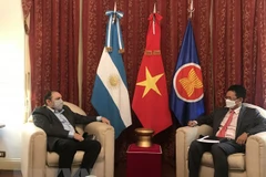 Promotion de la coopération entre la Radio Nacional Argentina et la Voix du Vietnam