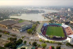 SEA Games 31 : un écran géant pour la diffusion des matches de football masculin à Phu Tho