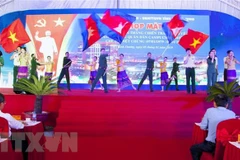 Célébration de la victoire de la défense de la frontière du Sud-Ouest à Binh Duong