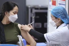 Le ministère de la Santé demande d'accélérer les injections de rappel contre le COVID-19