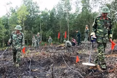 Des amis américains soutiennent le règlement des conséquences des bombes et mines au Vietnam