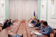 Stimuler la coopération militaire Vietnam – Ukraine 