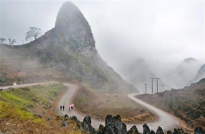 Il abrite un patrimoine géologique vieux de plus de 500 millions d’années et une grande diversité culturelle rassemblant 17 groupes ethniques. Photo: VNA