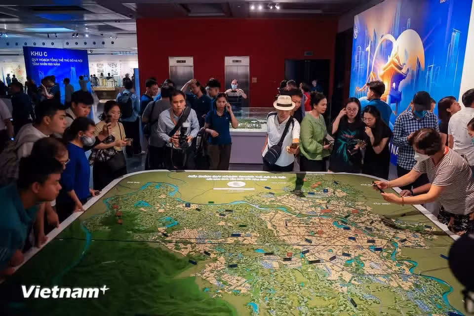 Le plan directeur couvre l'ensemble du territoire administratif de la capitale, soit une superficie naturelle d'environ 3 359,84 km², avec une population projetée de 14 à 15 millions d'habitants d'ici 2035 et de 17 à 19 millions d'ici 2065. Photo: VietnamPlus