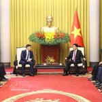 Lors de la réception. Photo : VNA