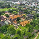 Le palais Dien Tho (situé dans la Cité impériale de Hue) était la résidence des impératrices douairières et de la grande impératrice douairière à cette époque. Il constitue l’un des joyaux architecturaux les mieux conservés jusqu’à nos jours. Photo : VNA