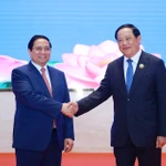 Le Premier ministre Pham Minh Chinh et son homologue lao Sonexay Siphandone. Photo" VNA