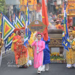 Procession lors du festival. Photo : VNA.
