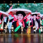 Un spectacle de chant traditionnel vietnamien. Photo : VNA