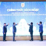 La plateforme numérique d’exécution des jugements civils ainsi que le Centre de surveillance et de pilotage intelligent du système national d’exécution des jugements civils (IOC THADS) activée le 12 décembre. Photo : VNA