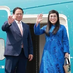 Le Premier ministre Pham Minh Chinh, et son épouse Le Thi Bich Tran, quittent Hanoï pour le Brésil afin de participer au Sommet élargi des BRICS 2025 et de mener des activités bilatérales. Photo : VNA
