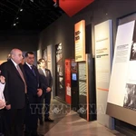 Le président de la Chambre des représentants de Jordanie, Mazen Turki El Qadi, et sa suite ont visité le Musée d’histoire militaire du Vietnam dans la matinée du 4 février. Photo : VNA