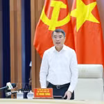 Le Premier ministre Le Minh Hung s'exprime lors de la séance de travail. Photo : VNA