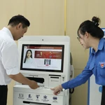 Le Centre de services administratifs publics de Hô Ch Minh-Ville, situé au 43, rue Nguyen Van Ba, dans le quartier de Thu Duc, entre en service depuis le 29 décembre 2025. Photo : VNA 