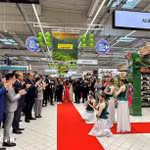 Ouverture de la Semaine des produits vietnamiens en France au supermarché Carrefour Collégien. Photo : VNA 