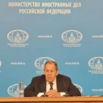 Le ministre russe des Affaires étrangères, Sergueï Lavrov, s'exprime lors d'une conférence de presse organisée le 20 janvier à Moscou pour dresser le bilan des activités diplomatiques russes de l'année 2025. Photo: VNA