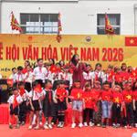 Un numéro artistique des enfants vietnamiens lors du Festival culture du Vietnam à Osaka. Photo: VNA