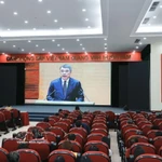 Le Minh Hung, membre du Bureau politique, secrétaire du Comité central et chef de la Commission d’organisation du Comité central, s'exprime à la conférence. Photo: VNA