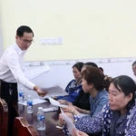 Consultation des pêcheurs sur deux projets de résolution majeurs à l’horizon 2030. Photo: VNA