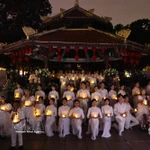 Le soir du 28 mars, les lumières s'éteignent simultanément en réponse à l'Heure de la Terre. Photo : VNA