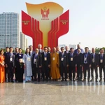 La délégation de Vietnamiens de l'étranger participent au 11e Congrès national d'émulation. Photo : VNA