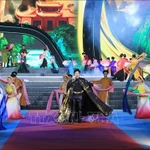 La soirée d’ouverture marque les esprits grâce à des spectacles impressionnants réunissant près de 600 artistes. Photo: VNA