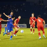 Lors des qualifications pour la Coupe d'Asie des Nations de l'AFC 2027, l'équipe nationale vietnamienne a battu le Népal sur le score de 3-1. Photo : VNA