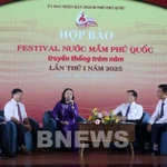 Les délégués à la conférence de presse, le 18 juin à la ville de Phu Quôc. Photo: VNA