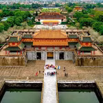 La citadelle impériale de Hue se distingue au cœur de la ville historique. Photo: nhandan.vn