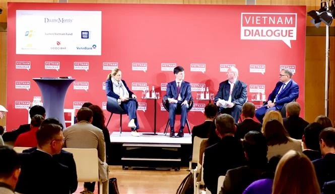 Lors du Dialogue. Photo: VNA