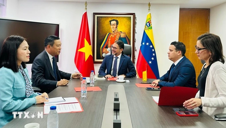 Panorama de la rencontre. Photo: ambassade du Vietnam au Venezuela