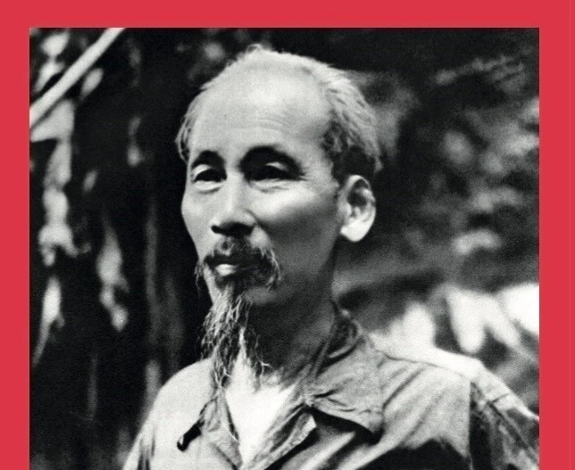 Les bulletins utilisés lors du Congrès comprenaient trois modèles illustrés par des affiches représentant le Président Ho Chi Minh et un autre portant une affiche montrant le peuple vietnamien engagé dans la production pendant la période de résistance contre l’agression étrangère, accompagnées des mentions « 80 ans de la Fête nationale du Vietnam » et « 33ᵉ Congrès nationaldu Parti communiste d’Uruguay (PCU) ».. Photo: VNA