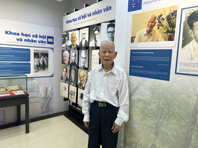 giao-su-tien-si-khoa-hoc-anh-hung-da-dang-sinh-hoc-asean-chu-tich-hoi-dong-cay-di-san-viet-nam-dang-huy-huynh-ttxvn.jpg