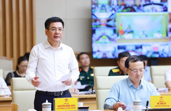 Ministre de l'Industrie et du Commerce Nguyen Hong Dien. Photo: VNA vna-potal-thu-tuong-chu-tri-hoi-nghi-tong-ket-dot-cao-diem-dau-tranh-phong-chong-buon-lau-8108641-1.jpg