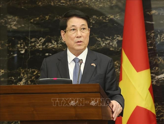 Le président Luong Cuong lors de l'événement. Photo: VNA ctn-gap-bao-chi.jpg