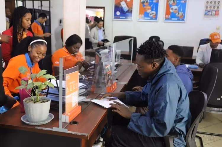 Movitel, coentreprise entre le groupe des télécommunications de l'Armée vietnamienne (Viettel) et la société mozambicaine SPI, contribue notablement au développement socio-économique du Mozambique et constitue un élément clé de la coopération entre les deux pays. Photo : VNA