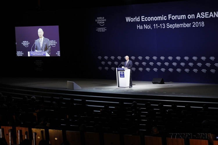 Le Vietnam organise avec succès le Forum économique mondial sur l'ASEAN (WEF ASEAN) du 11 au 13 septembre 2018 à Hanoï. Cet événement affirme non seulement le prestige mondial du forum, mais également contribue à rehausser la position et la crédibilité du Vietnam sur la scène internationale, grâce à son rôle proactif et à ses contributions responsables au sein de l'ASEAN. Photo : VNA