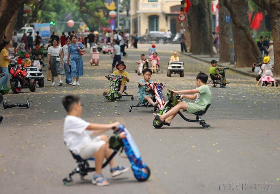 Le Vietnam fait face à un important déséquilibre du sexe-ratio à la naissance. D'ici 2034, le pays pourrait compter un excédent de 1,5 million d'hommes âgés de 15 à 49 ans si la tendance actuelle se poursuit. Photo : VNA