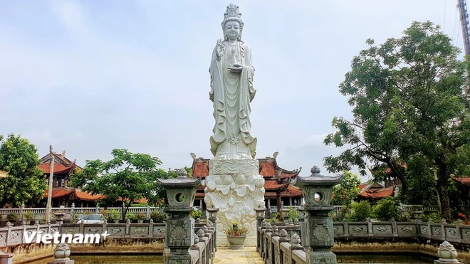 La pagode est depuis longtemps une destination spirituelle et religieuse pour la population locale et de nombreux touristes. – VietnamPlus