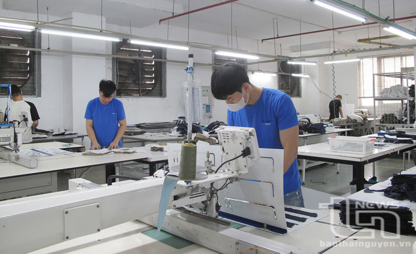 Dans une entreprise à Thai Nguyen. Photo: baothainguyen.vn