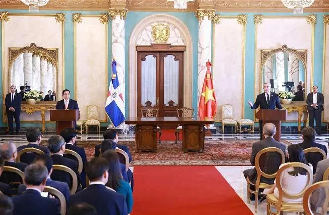 Panorama de la conférence de presse. Photo: VNA