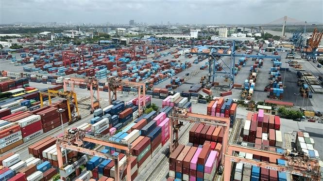 Efforts d’aider les entreprises à s'intégrer profondément dans la chaîne d'approvisionnement mondiale des semi-conducteurs
